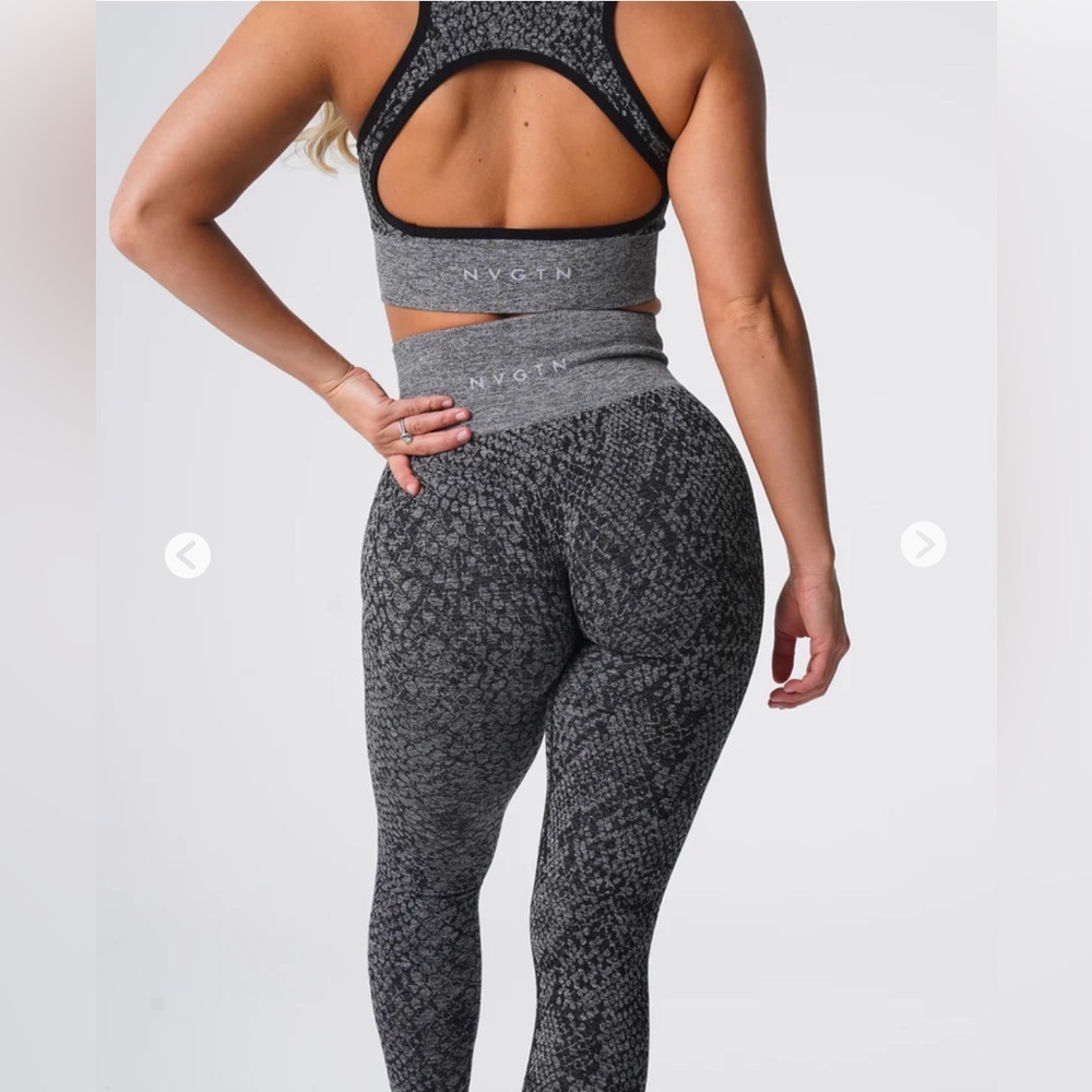NVGTN Black Speckled Snakeskin Seamless Leggings Womens Size Medium M Gym - Picture 2 of 7
